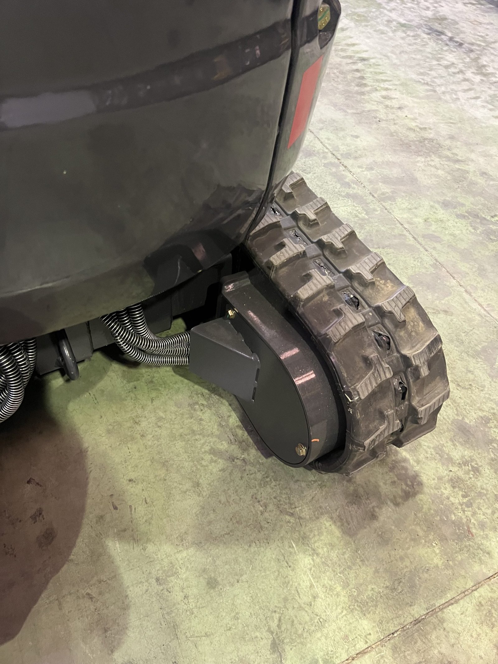 Mini Pelle 1200 kg Kubota Neuve – Chenilles Rétractables 74 cm, 3 Godets, Garantie 1 an – Image 12