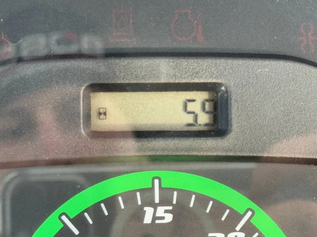 Case 570SV 4WD - 4/1 Bucket / Telescopic Boom / AC – Image 2