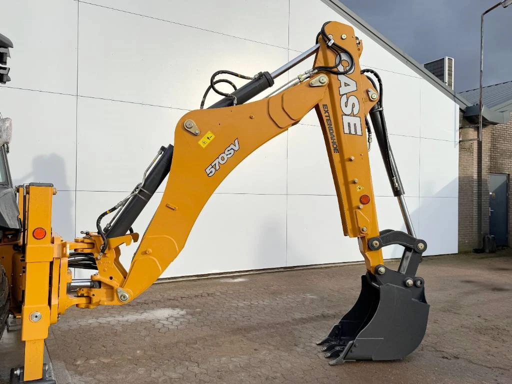 Case 570SV 4WD - 4/1 Bucket / Telescopic Boom / AC – Image 9