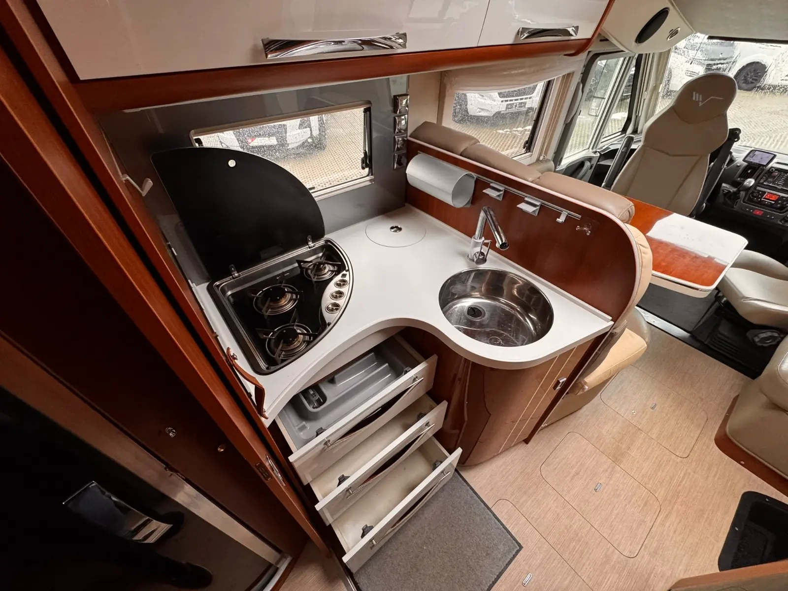 Camping-car Intégral Mobilvetta K-Yacht 85 Tekno Line – Fiat Ducato 177 ch Automatique – Batterie Lithium & Solaire – Image 16
