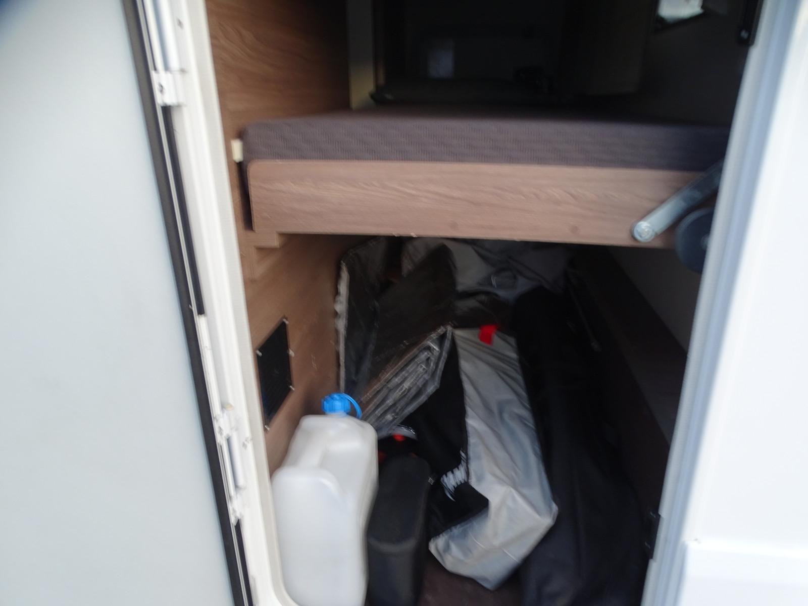Camping-car Diesel Automatique 150 CV – 4 Couchages – Climatisation – Euro 6 – 2019 – Image 27