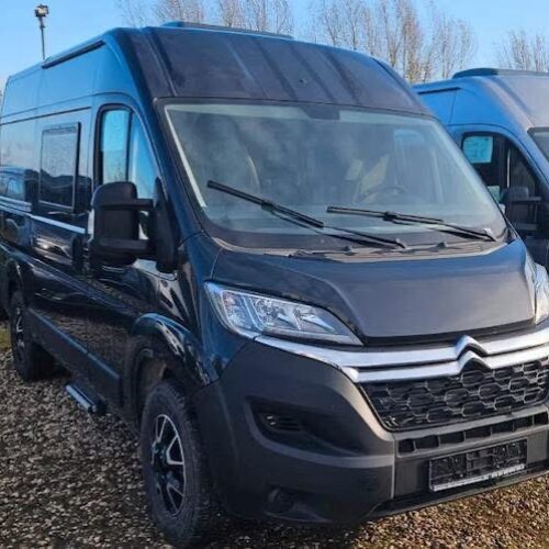 Clever Tour 540 – Fourgon aménagé compact Diesel 141 Ch avec douche & WC