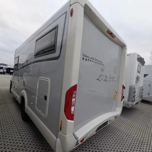 Carthago C-Tourer T 143 – Camping-car premium autonome avec panneaux solaires, TV & GPS