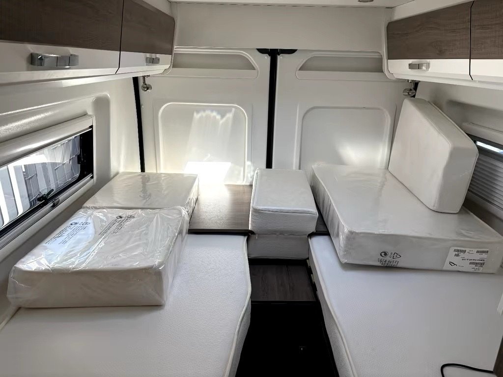Mooveo VAN-63EB ULTRA-ALL-IN-ONE 230V / Climatisation / AHK – Image 11
